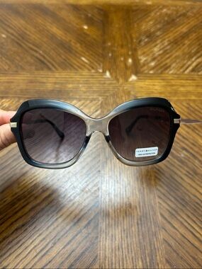 NWT Tommy Hilfiger women sunglasses